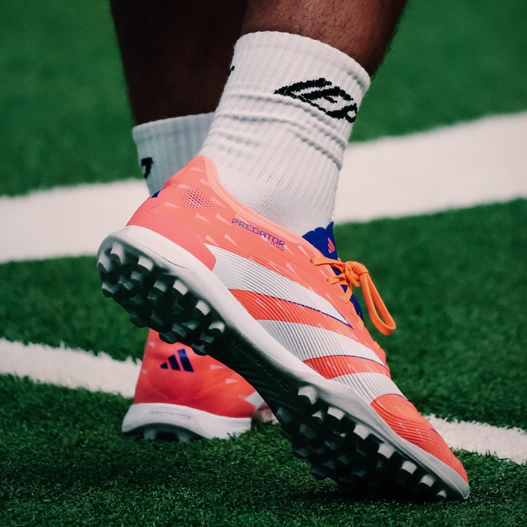 Pre-Season Bundle: 3x Gripsocken, Mini Shinpads 9,5x6cm & Kulturbeutel